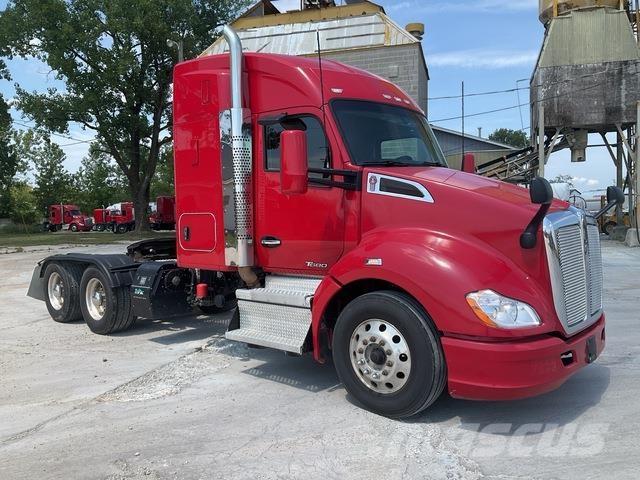 Kenworth T680 中古トラクターヘッド | トレーラーヘッド