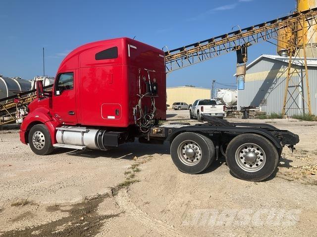 Kenworth T680 中古トラクターヘッド | トレーラーヘッド