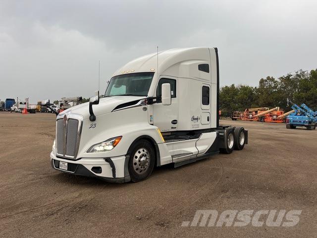 Kenworth T680 中古トラクターヘッド | トレーラーヘッド