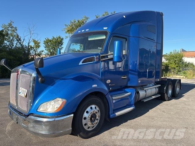 Kenworth T680 中古トラクターヘッド | トレーラーヘッド