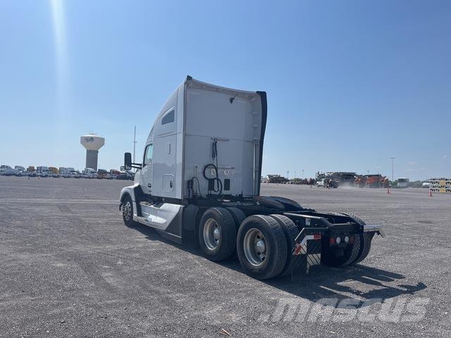 Kenworth T680 中古トラクターヘッド | トレーラーヘッド