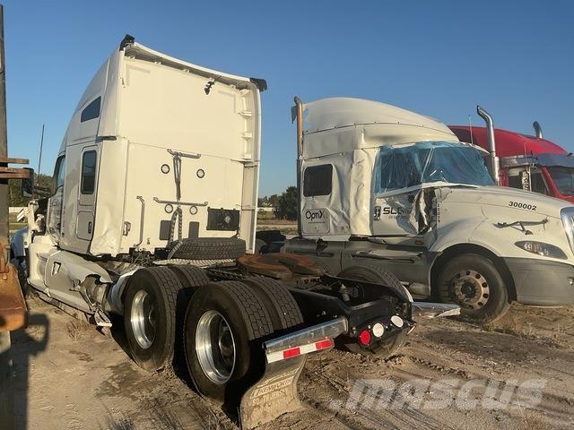 Kenworth T680 中古トラクターヘッド | トレーラーヘッド