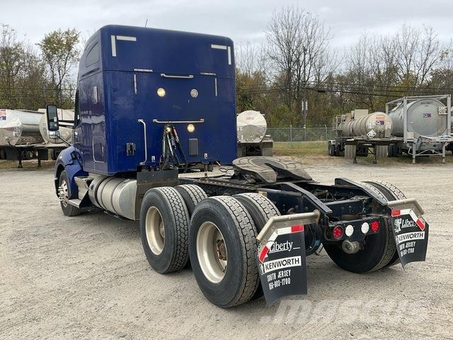 Kenworth T680 中古トラクターヘッド | トレーラーヘッド