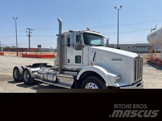 Kenworth T800 中古トラクターヘッド | トレーラーヘッド