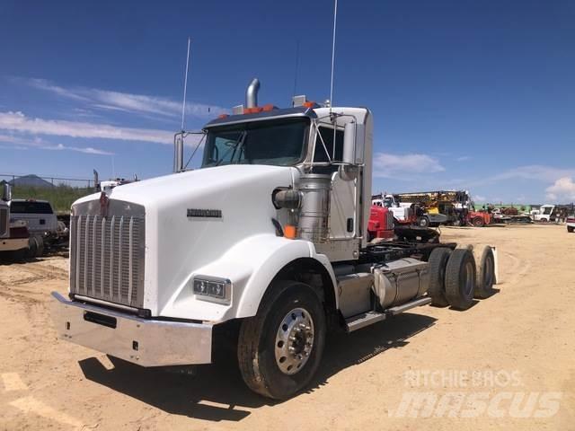 Kenworth T800 中古トラクターヘッド | トレーラーヘッド