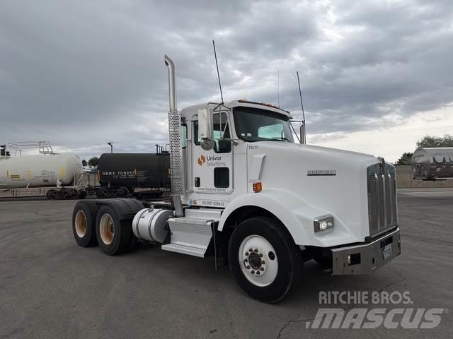 Kenworth T800 中古トラクターヘッド | トレーラーヘッド