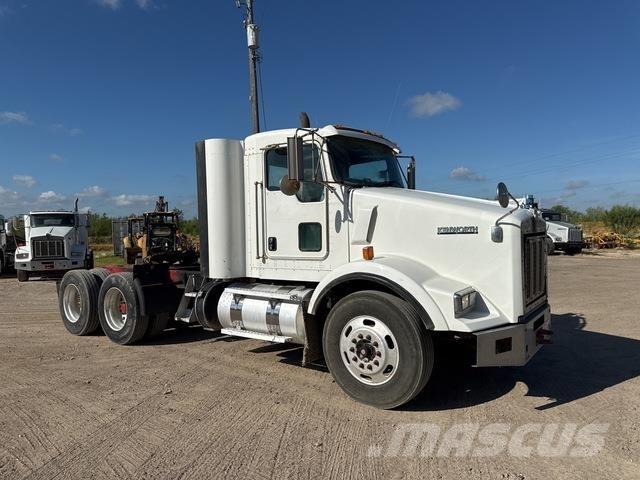 Kenworth T800 中古トラクターヘッド | トレーラーヘッド