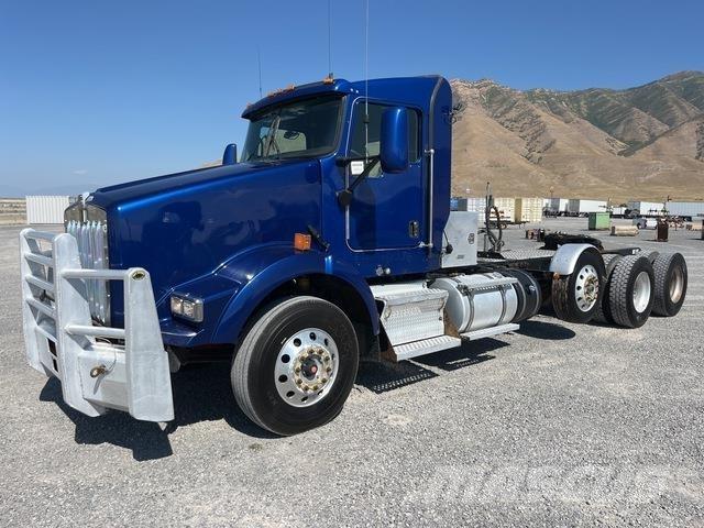 Kenworth T800 中古トラクターヘッド | トレーラーヘッド