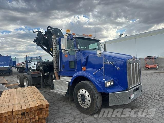 Kenworth T800 クレーントラック、ユニック車