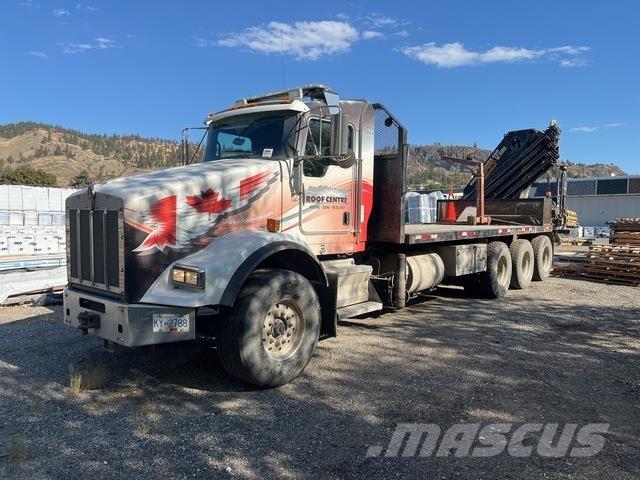 Kenworth T800 クレーントラック、ユニック車