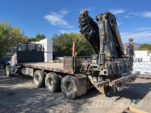 Kenworth T800 クレーントラック、ユニック車