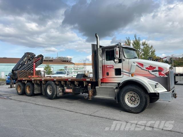 Kenworth T800 クレーントラック、ユニック車