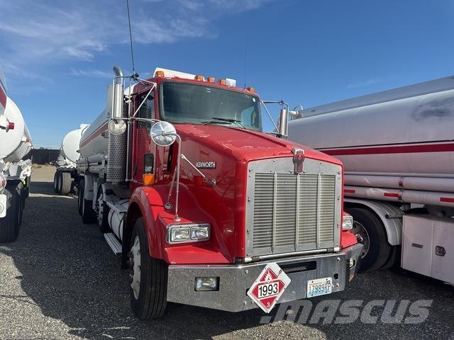Kenworth T800 タンカートラック
