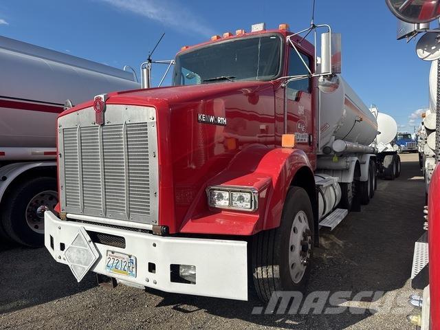 Kenworth T800 タンカートラック