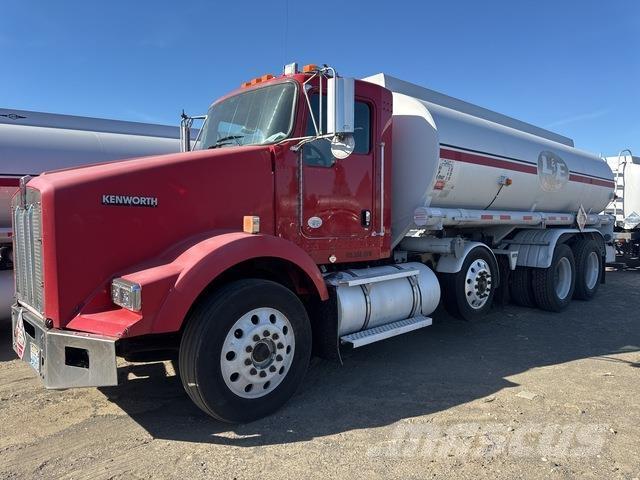 Kenworth T800 タンカートラック