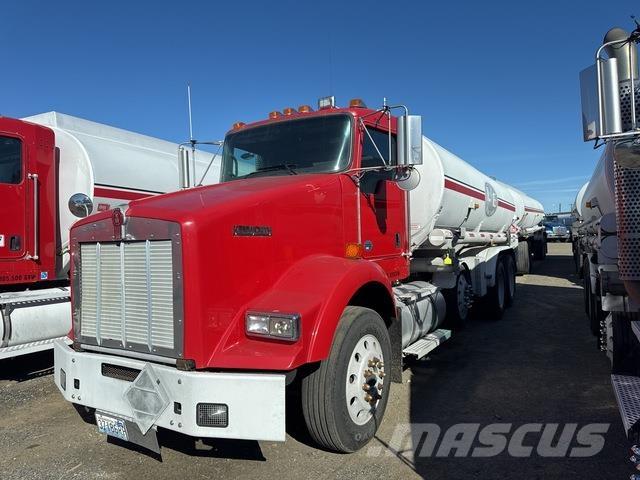 Kenworth T800 タンカートラック