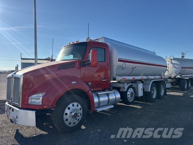 Kenworth T800 タンカートラック
