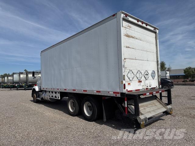 Kenworth T800 ボックスボディー、ウイング、箱車