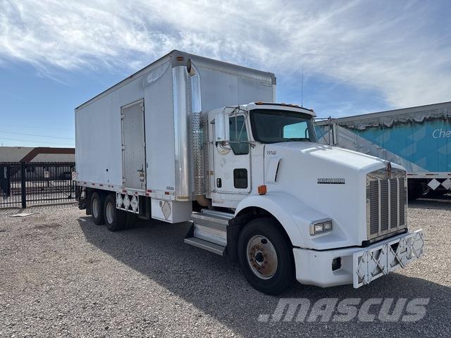 Kenworth T800 ボックスボディー、ウイング、箱車