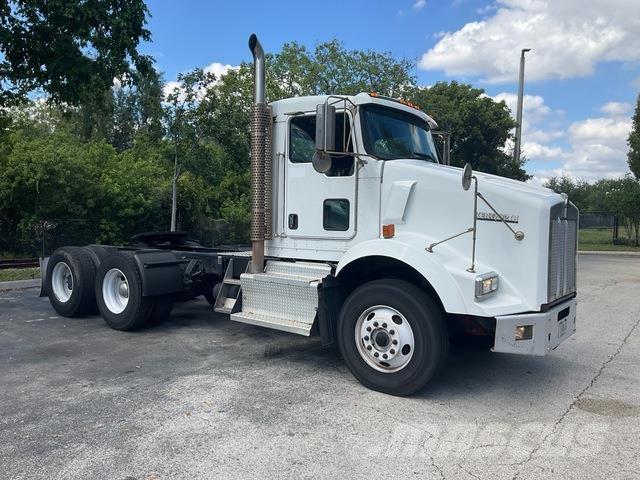 Kenworth T800 中古トラクターヘッド | トレーラーヘッド