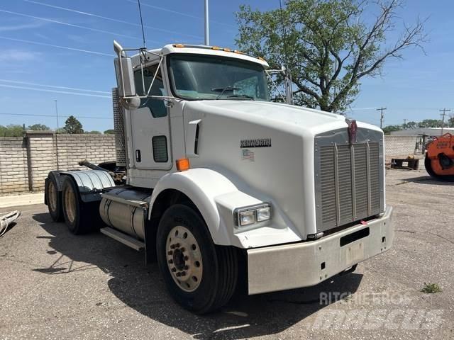 Kenworth T800B 中古トラクターヘッド | トレーラーヘッド