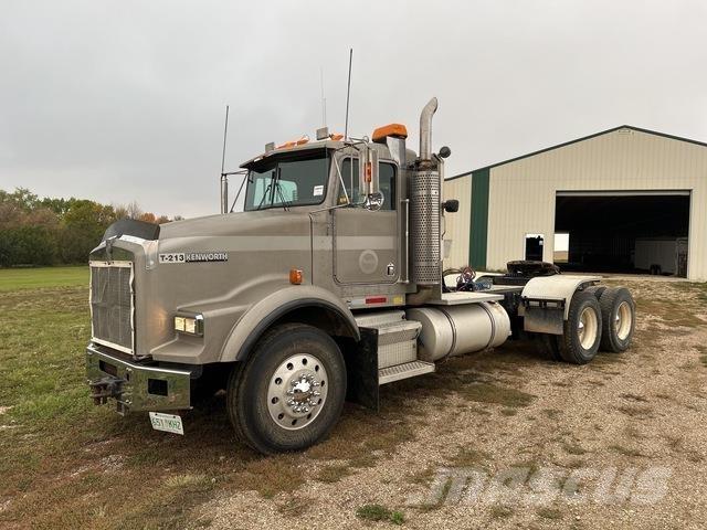Kenworth T800B レッカー車