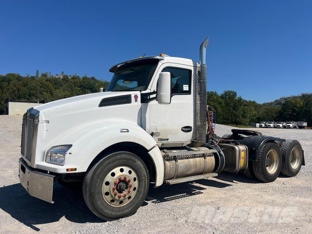 Kenworth T880 中古トラクターヘッド | トレーラーヘッド