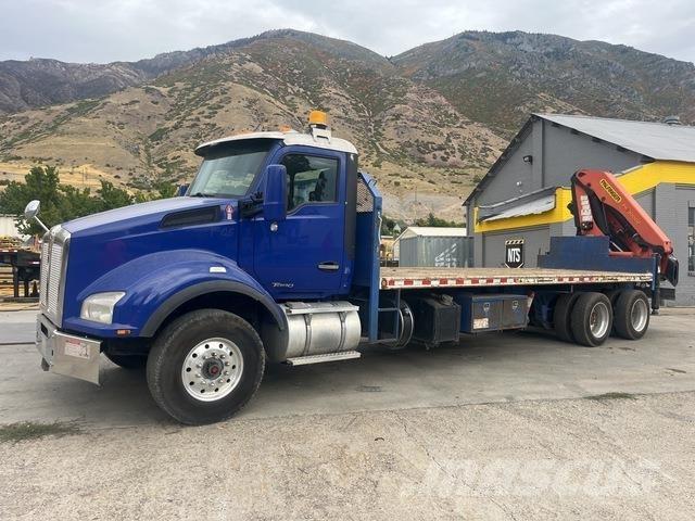 Kenworth T880 クレーントラック、ユニック車