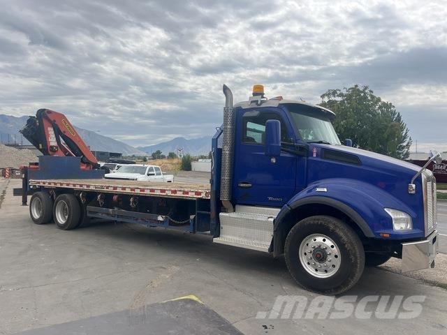 Kenworth T880 クレーントラック、ユニック車