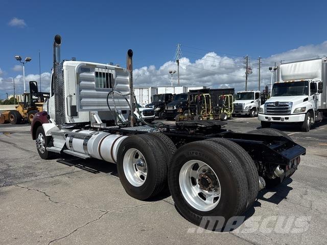 Kenworth T880 中古トラクターヘッド | トレーラーヘッド