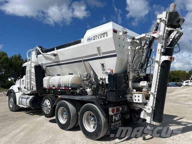 Kenworth T880 ミキサー車