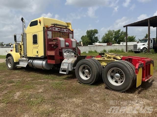 Kenworth W900 レッカー車