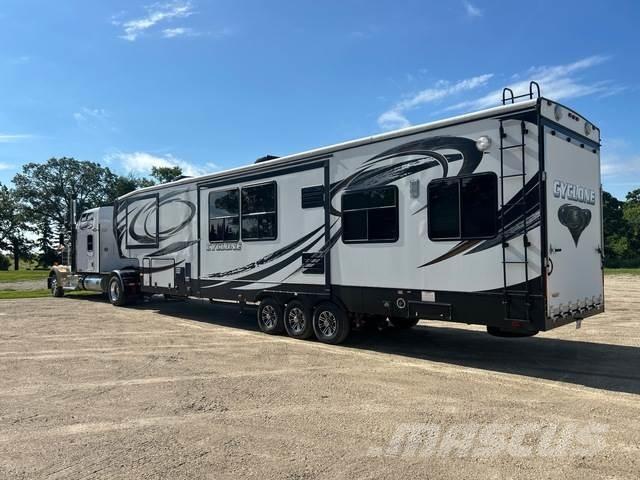 Kenworth W900 中古トラクターヘッド | トレーラーヘッド