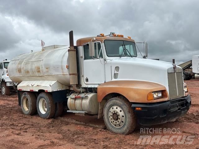 Kenworth W900B 給水車