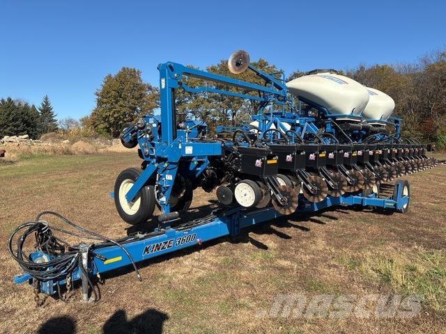 Kinze 3600 田植え機・種まき機