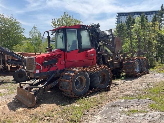 Komatsu 840.4 フォワーダー