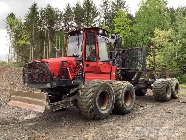 Komatsu 895 フォワーダー