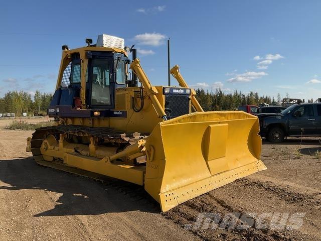 Komatsu D85P ブルドーザー