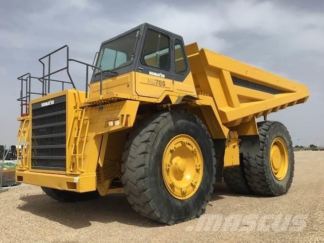 Komatsu HD785-5 アーティキュレート式ダンプトラック