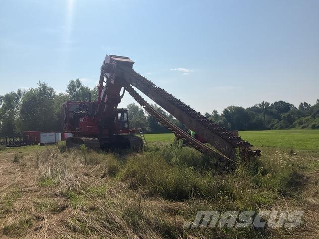 Komatsu PC750 トレンチャー
