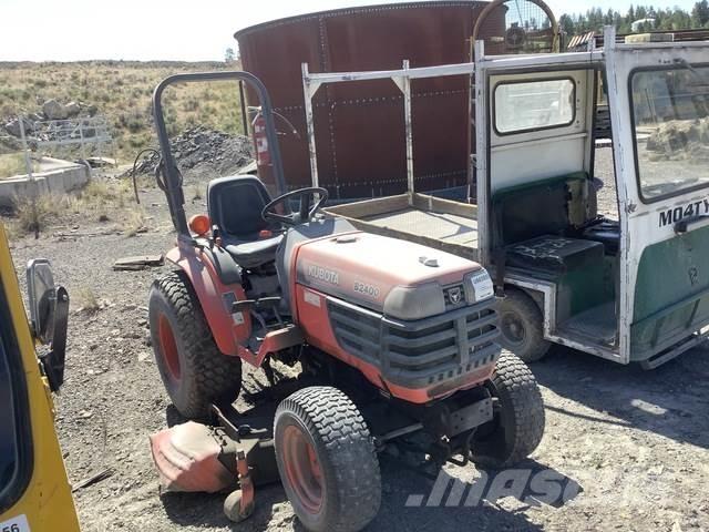 Kubota B2400HD トラクター