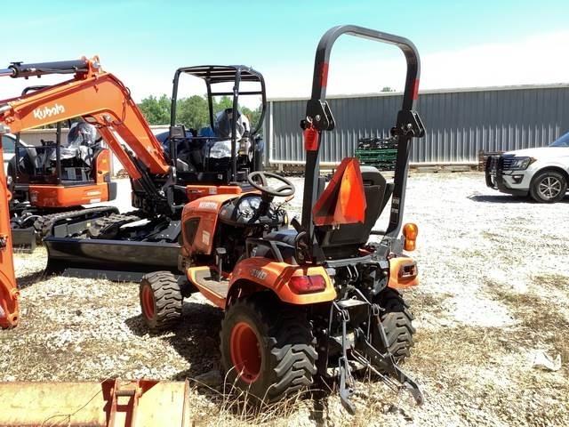 Kubota BX2380 コンパクトトラクター