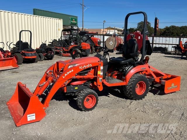Kubota BX2680 コンパクトトラクター