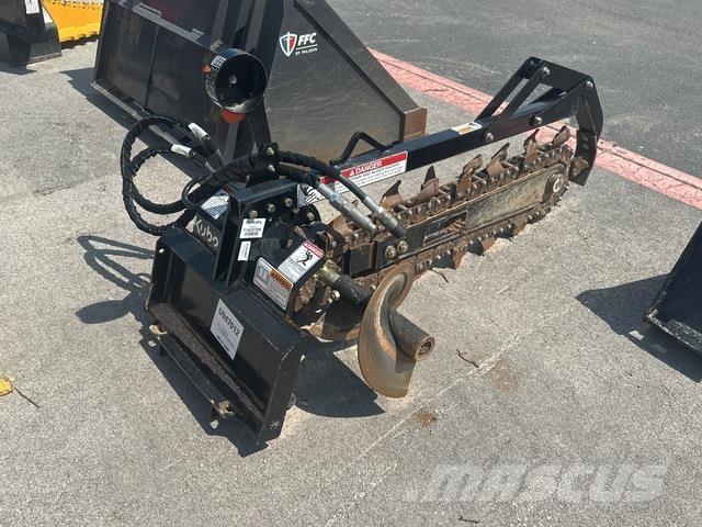 Kubota CTR1036 トレンチャー
