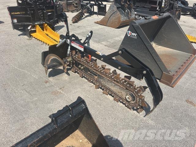 Kubota CTR1036 トレンチャー