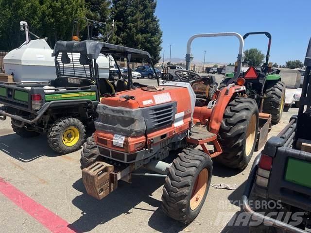 Kubota L3010D コンパクトトラクター