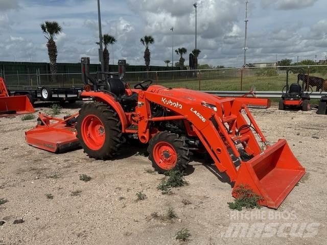 Kubota L3302DT コンパクトトラクター