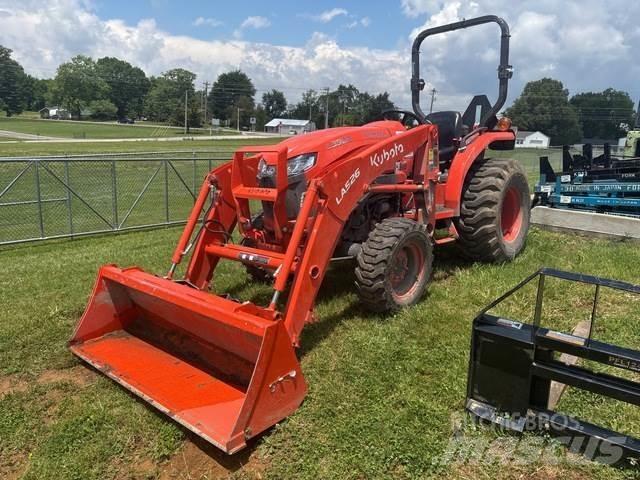 Kubota L3902DT コンパクトトラクター