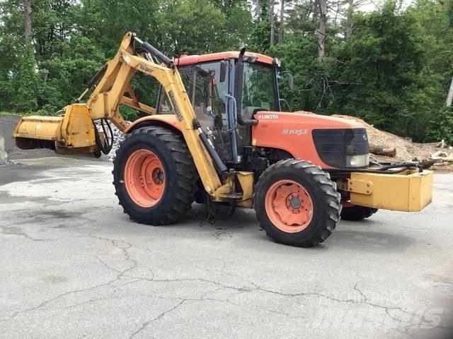 Kubota M105X トラクター