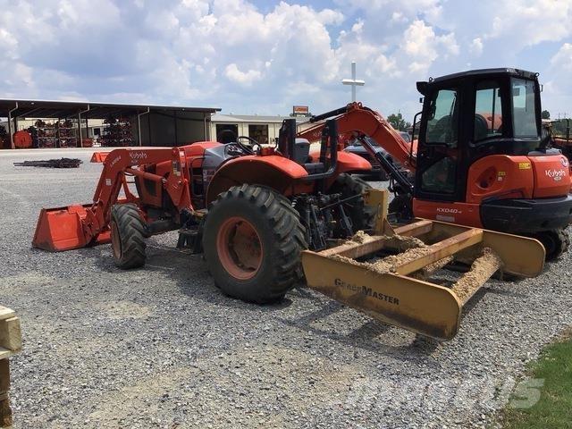 Kubota M5-111D コンパクトトラクター